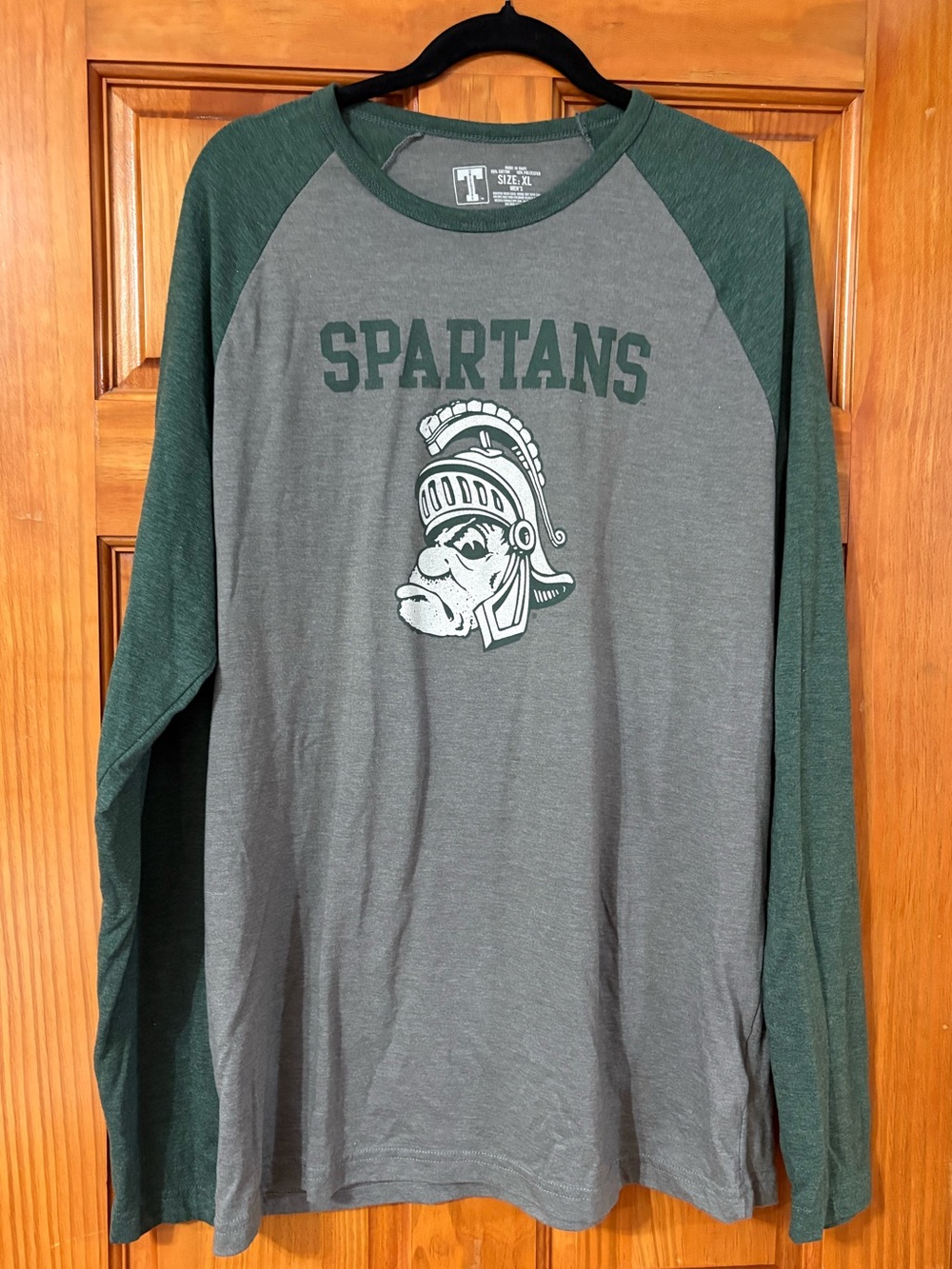 Michigan State Gruff Sparty Men’s Long-Sleeve Raglan Tee, XL